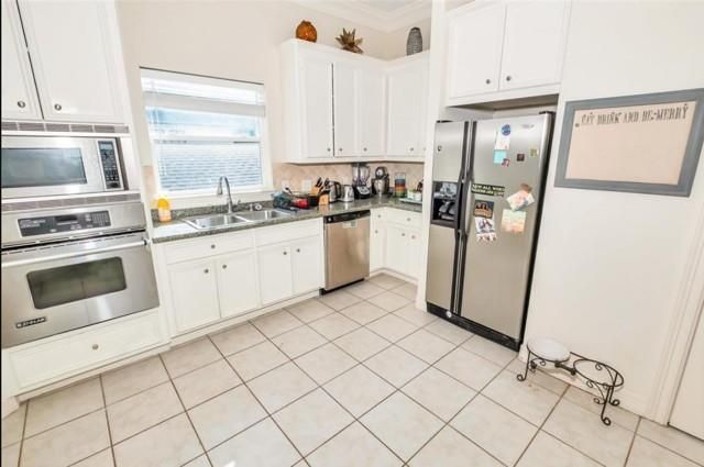 3011 Houston Avenue, Houston, TX 77009