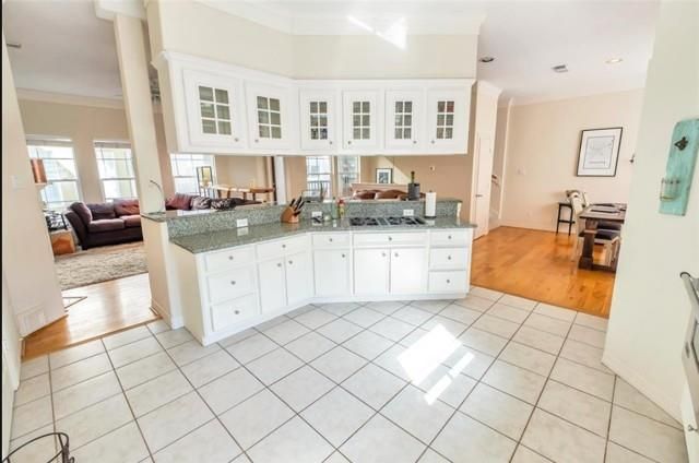 3011 Houston Avenue, Houston, TX 77009