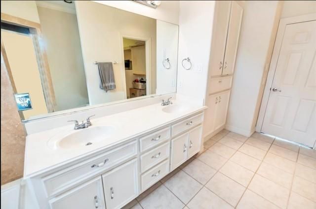 3011 Houston Avenue, Houston, TX 77009