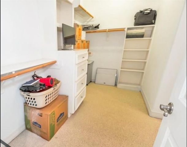 3011 Houston Avenue, Houston, TX 77009