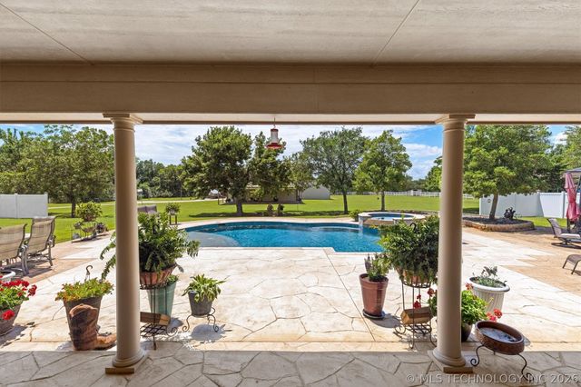 321 Kirsey Road, Calera, OK 74730