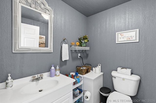 321 Kirsey Road, Calera, OK 74730