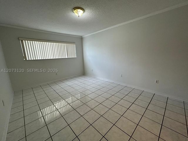 9729 Hammocks Blvd 105E, Miami, FL 33196