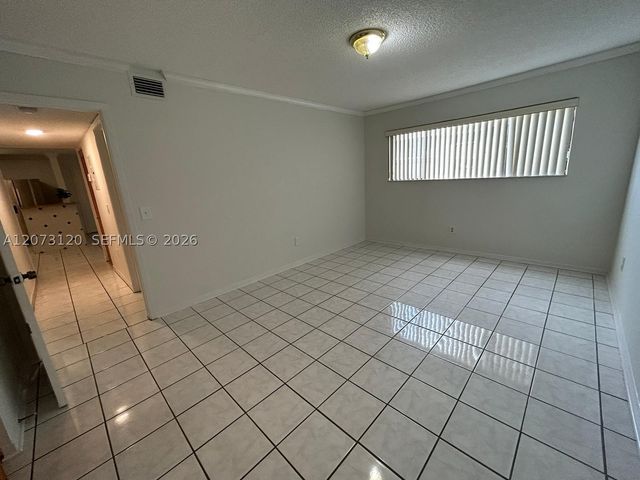 9729 Hammocks Blvd 105E, Miami, FL 33196