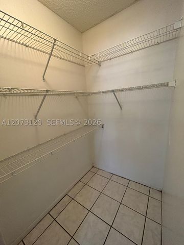 9729 Hammocks Blvd 105E, Miami, FL 33196