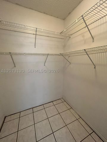 9729 Hammocks Blvd 105E, Miami, FL 33196