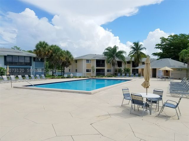 9729 Hammocks Blvd 105E, Miami, FL 33196