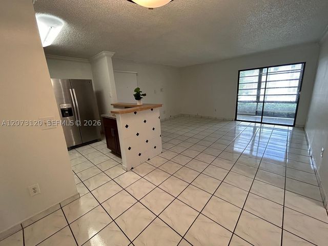 9729 Hammocks Blvd 105E, Miami, FL 33196