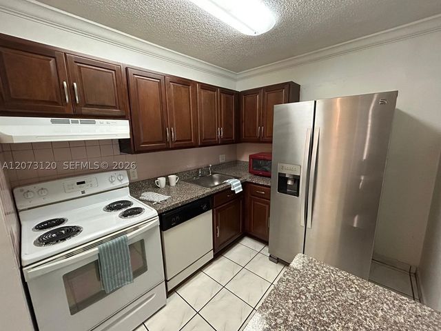 9729 Hammocks Blvd 105E, Miami, FL 33196