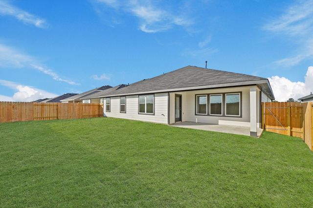 145 Wildflower Lane, Dayton, TX 77535