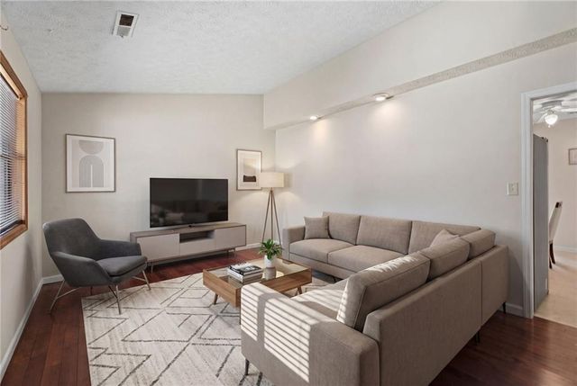 5385 Garvey Drive, Fairburn, GA 30213