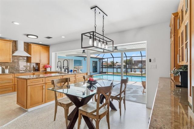 11900 7TH STREET E, Treasure Island, FL 33706