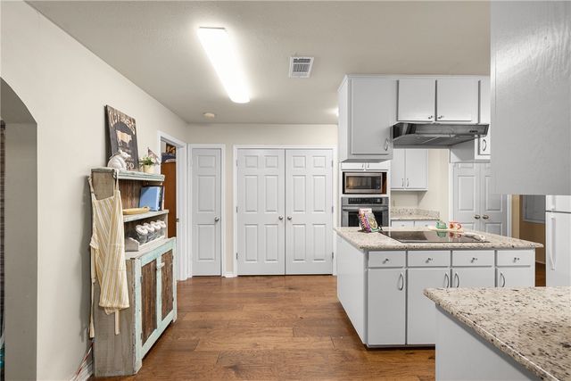 4431 County Road 308, Caldwell, TX 77836