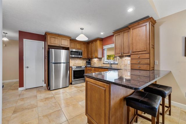 402 WEDGEFIELD PLACE, Brandon, FL 33510