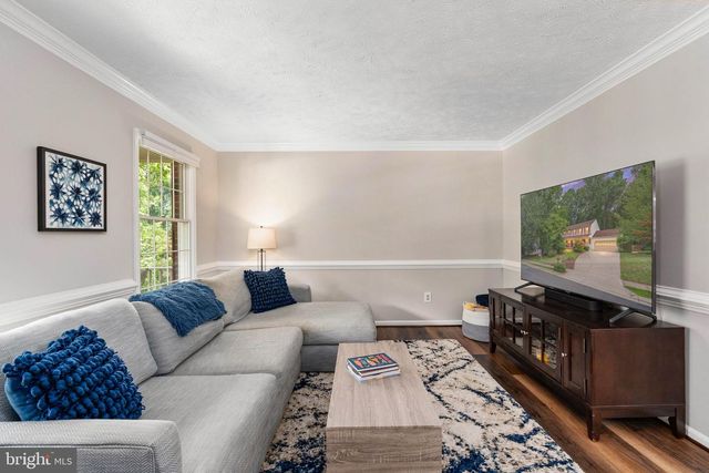 12035 LAKE NEWPORT RD, Reston, VA 20194