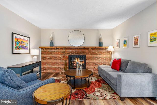 12035 LAKE NEWPORT RD, Reston, VA 20194