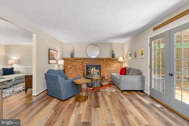 12035 LAKE NEWPORT RD, Reston, VA 20194