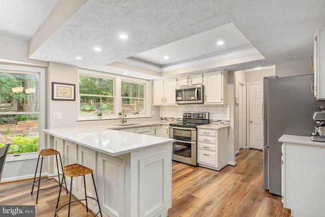 12035 LAKE NEWPORT RD, Reston, VA 20194