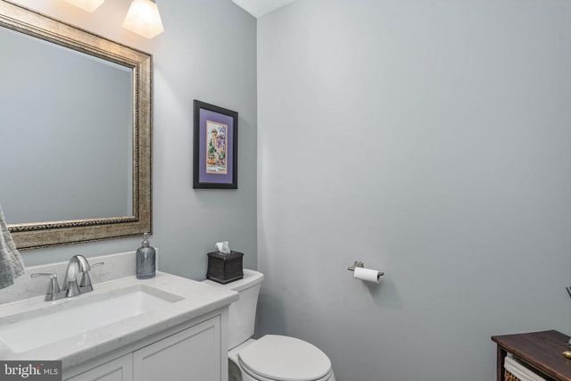 12035 LAKE NEWPORT RD, Reston, VA 20194