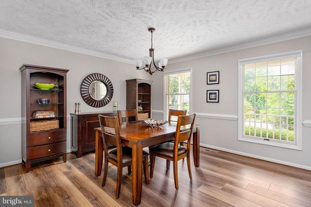12035 LAKE NEWPORT RD, Reston, VA 20194