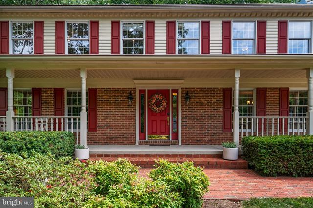 12035 LAKE NEWPORT RD, Reston, VA 20194