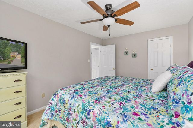12035 LAKE NEWPORT RD, Reston, VA 20194