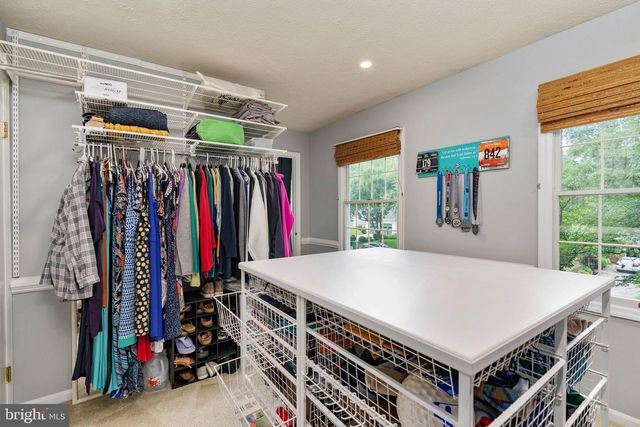 12035 LAKE NEWPORT RD, Reston, VA 20194