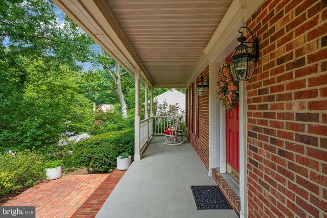 12035 LAKE NEWPORT RD, Reston, VA 20194