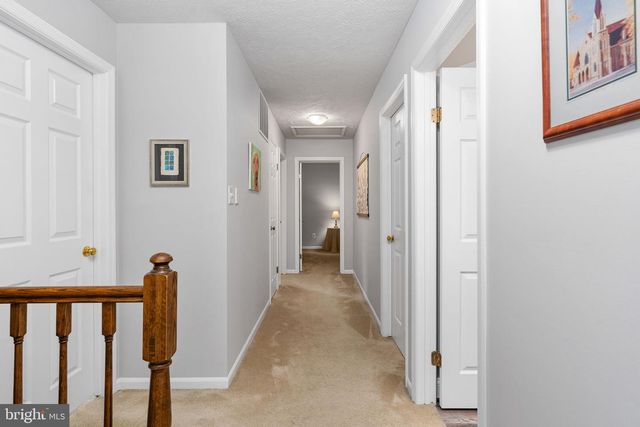 12035 LAKE NEWPORT RD, Reston, VA 20194