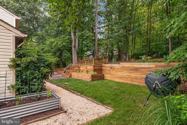12035 LAKE NEWPORT RD, Reston, VA 20194