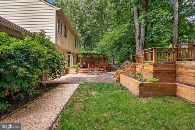 12035 LAKE NEWPORT RD, Reston, VA 20194