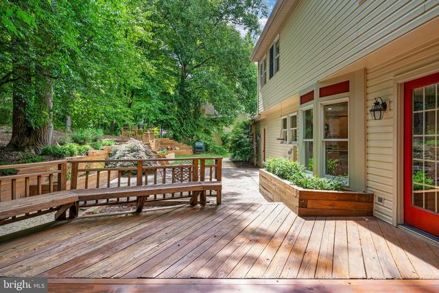 12035 LAKE NEWPORT RD, Reston, VA 20194