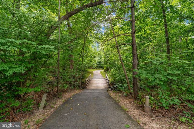 12035 LAKE NEWPORT RD, Reston, VA 20194