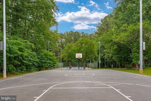 12035 LAKE NEWPORT RD, Reston, VA 20194