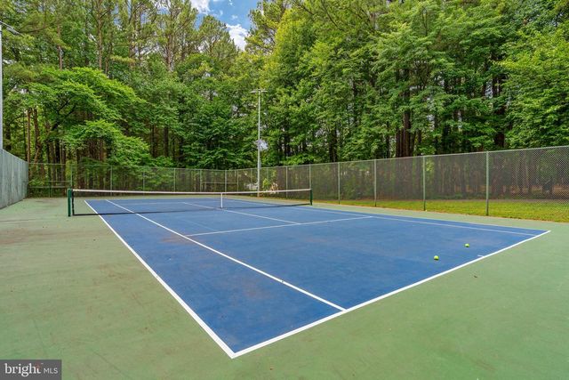 12035 LAKE NEWPORT RD, Reston, VA 20194