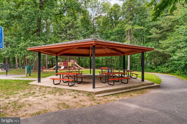 12035 LAKE NEWPORT RD, Reston, VA 20194