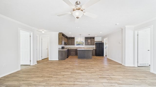 1109 W Waylon Jennings Boulevard, Littlefield, TX 79339