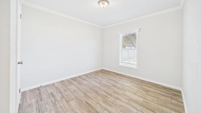 1109 W Waylon Jennings Boulevard, Littlefield, TX 79339