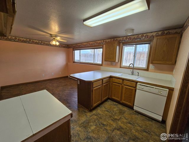 1633 32nd St, Evans, CO 80620