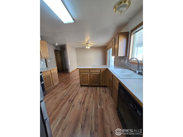 1633 32nd St, Evans, CO 80620