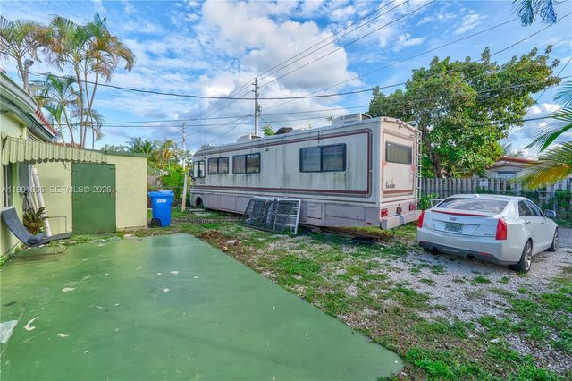 1440 NE 183rd St, North Miami Beach, FL 33179
