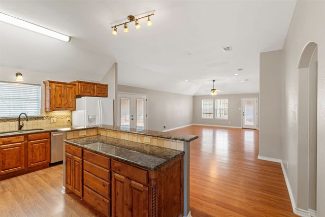 101 Driftwood Drive, Trinidad, TX 75163