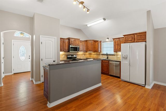 101 Driftwood Drive, Trinidad, TX 75163