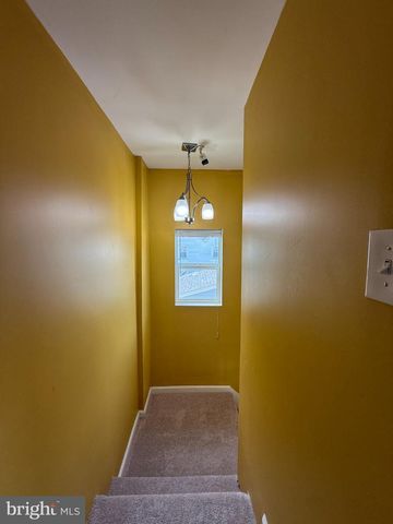 123 WINTERS LN, Baltimore, MD 21228