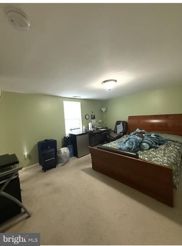 123 WINTERS LN, Baltimore, MD 21228