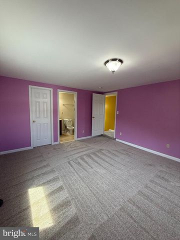 123 WINTERS LN, Baltimore, MD 21228