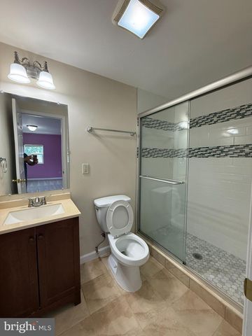 123 WINTERS LN, Baltimore, MD 21228