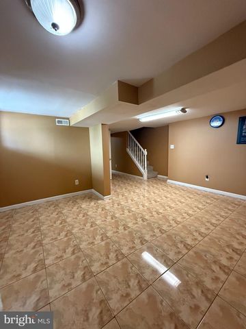 123 WINTERS LN, Baltimore, MD 21228