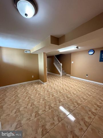 123 WINTERS LN, Baltimore, MD 21228