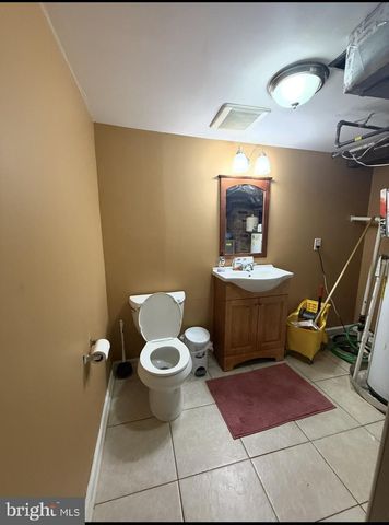 123 WINTERS LN, Baltimore, MD 21228